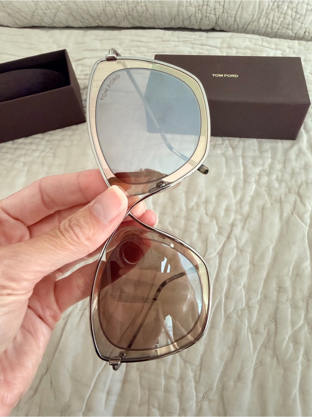 Tom Ford The India FT0605 Sunglasses Crystal | Brown Fades - Picture 6 of 8
